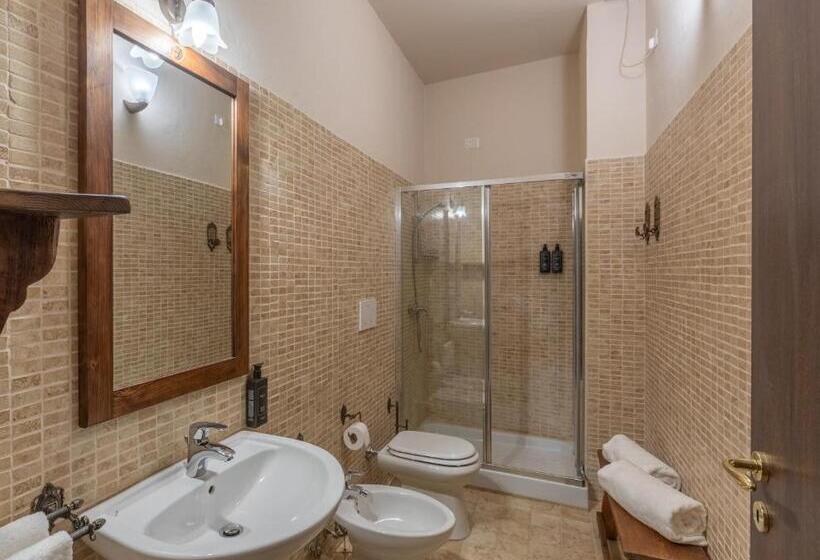 سوییت سوپریور, Borgo Petroro