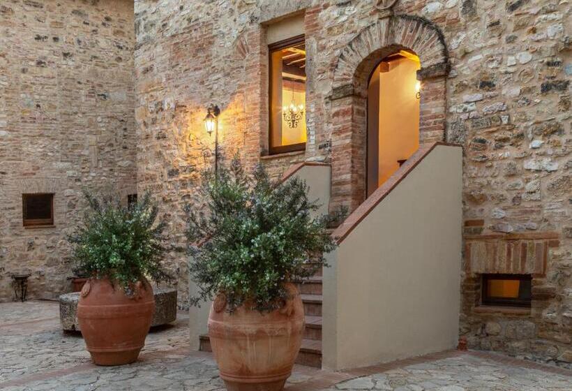 Люкс Кровать Кинг, Borgo Petroro