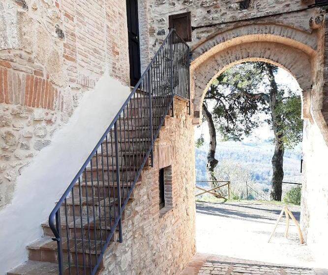 اتاق لوکس, Borgo Petroro