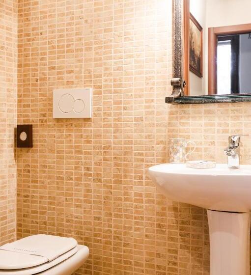 سوییت جونیور, Borgo Petroro