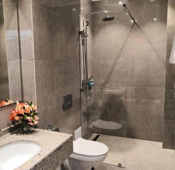 اتاق لوکس با تخت بزرگ, Grand Khan Tengri 4