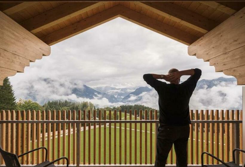 Люкс с Балконом, Lese