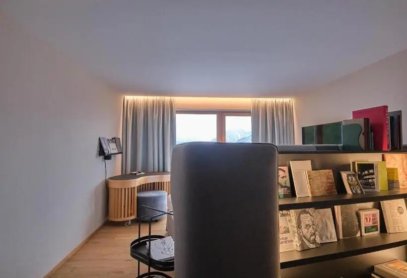 Göl Manzaralı Standart Oda, Lese