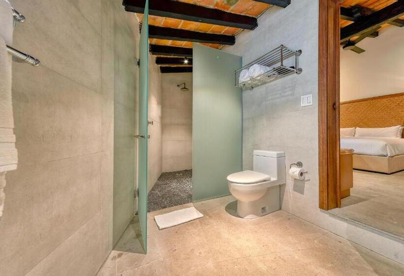 חדר דחוקס עם מיטת קינג, Maxwell Residences At Indah