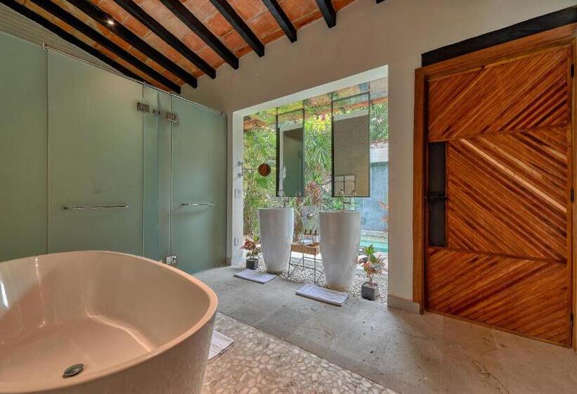 סוויטה עם בריכה, Maxwell Residences At Indah