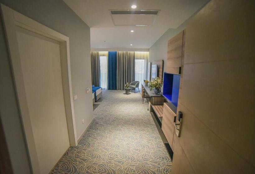 スタンダードルーム, President