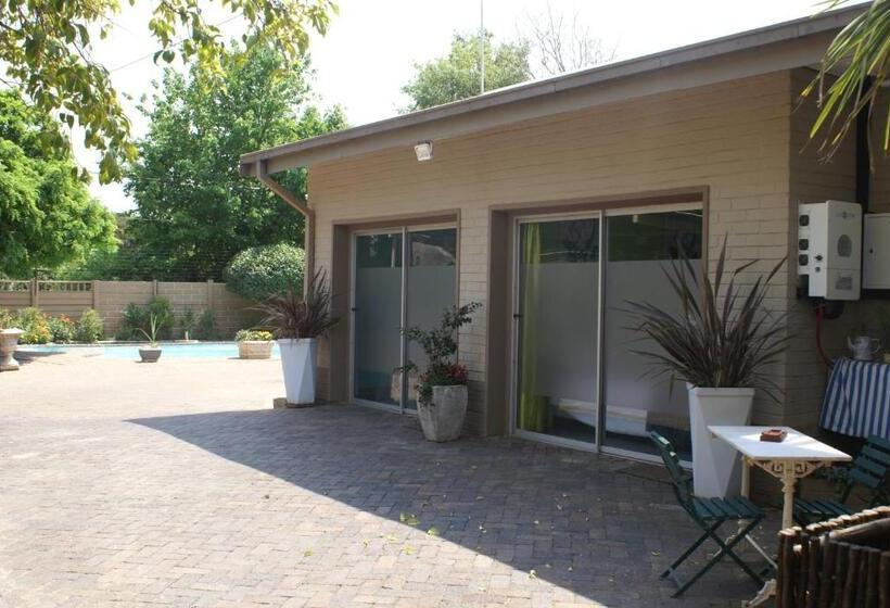 家族用アパートメント, Flutterby Guesthouse