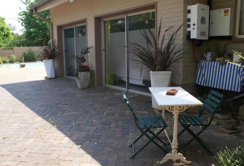 家族用アパートメント, Flutterby Guesthouse