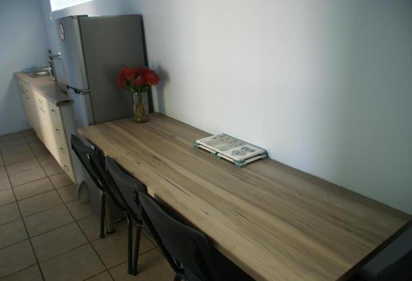 家族用アパートメント, Flutterby Guesthouse