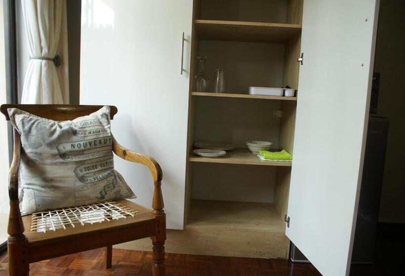 スタンダードルーム, Flutterby Guesthouse