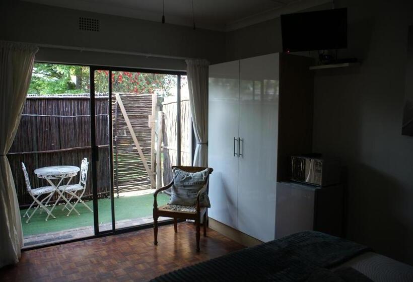 スタンダードルーム, Flutterby Guesthouse