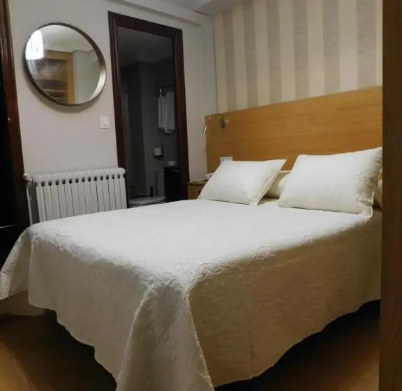 اتاق اکونومی, Hostal Crisol X Liste Station