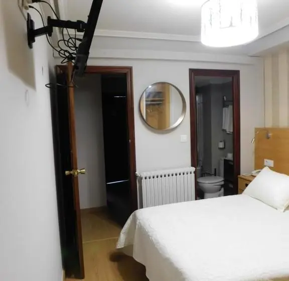 اتاق اکونومی, Hostal Crisol X Liste Station