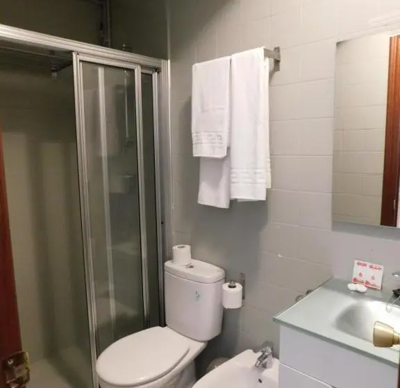 اتاق استاندارد چهار تخته, Hostal Crisol X Liste Station