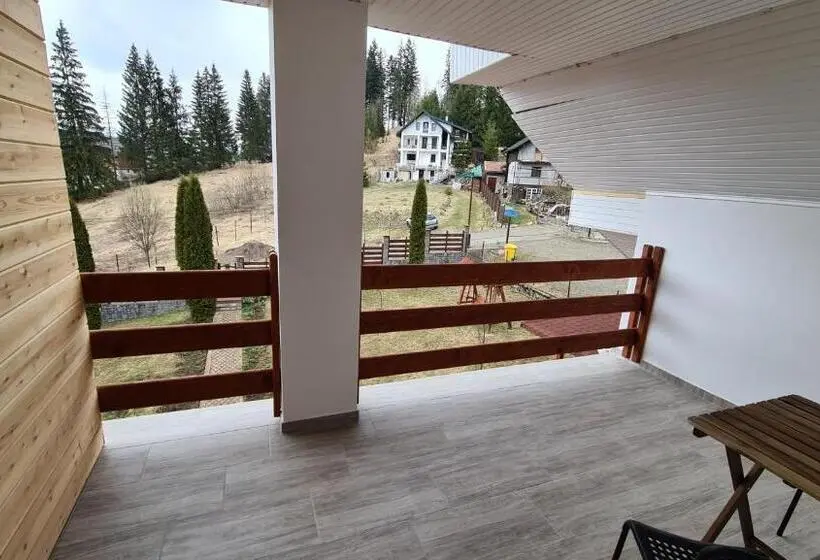 スタンダード４人部屋, Pensiunea Mădălina