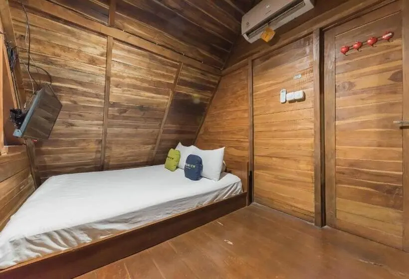デラックスルーム, Urbanview Hotel Cianjur City Park By Reddoorz