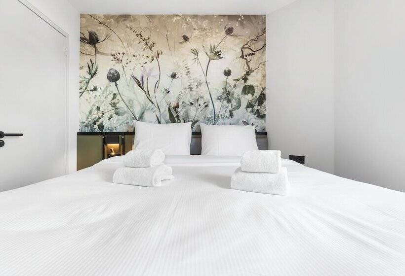 Номер Стандарт, Dutch Design Hotel Vondelpark