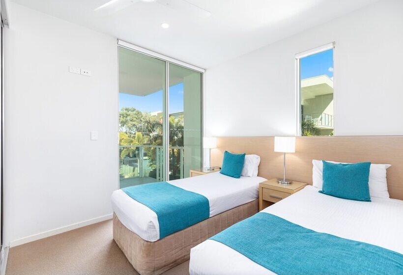 3 Bedroom Apartment Pool View, Akama Resort