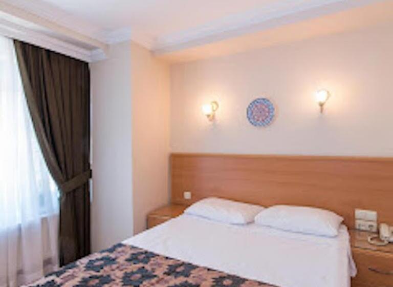 エコノミールーム, Deniz Houses