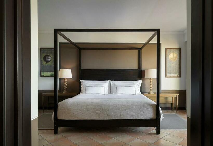 带按摩浴缸和海景的套房, Hacienda del Conde Meliá Collection Golf & Spa