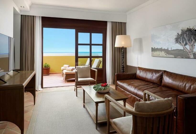 带按摩浴缸和海景的套房, Hacienda del Conde Meliá Collection Golf & Spa
