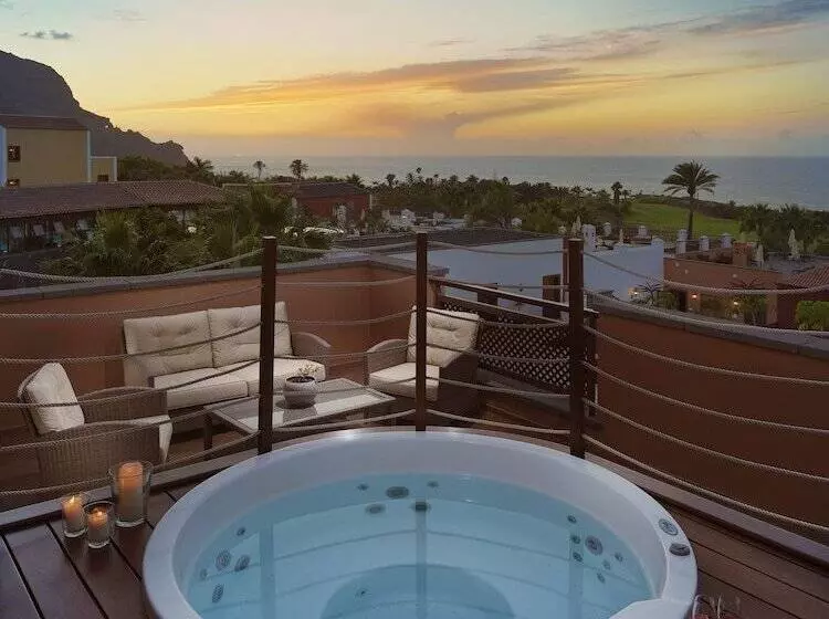سوییت با چشمانداز دریا, Hacienda del Conde Meliá Collection Golf & Spa
