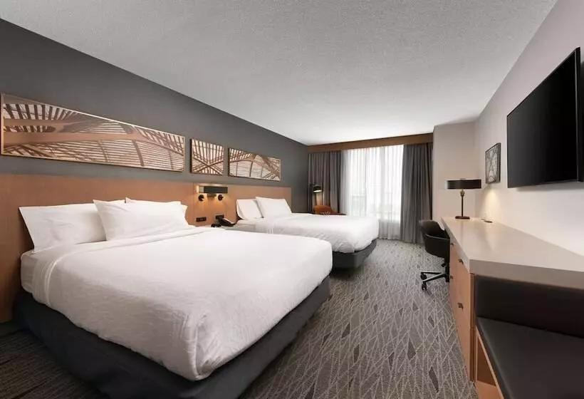 اتاق استاندارد, Hilton Garden Inn Toronto Airport