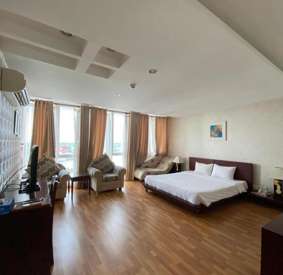 Deluxe room with river view, Kim Tho