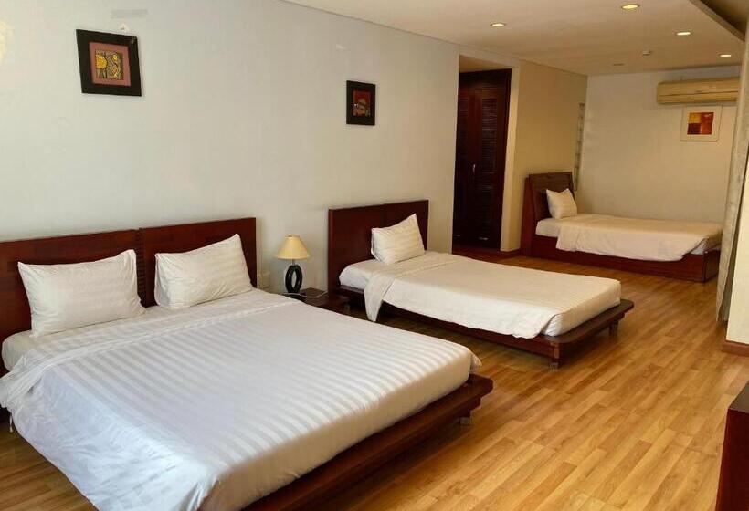 اتاق لوکس سه تخته, Kim Tho