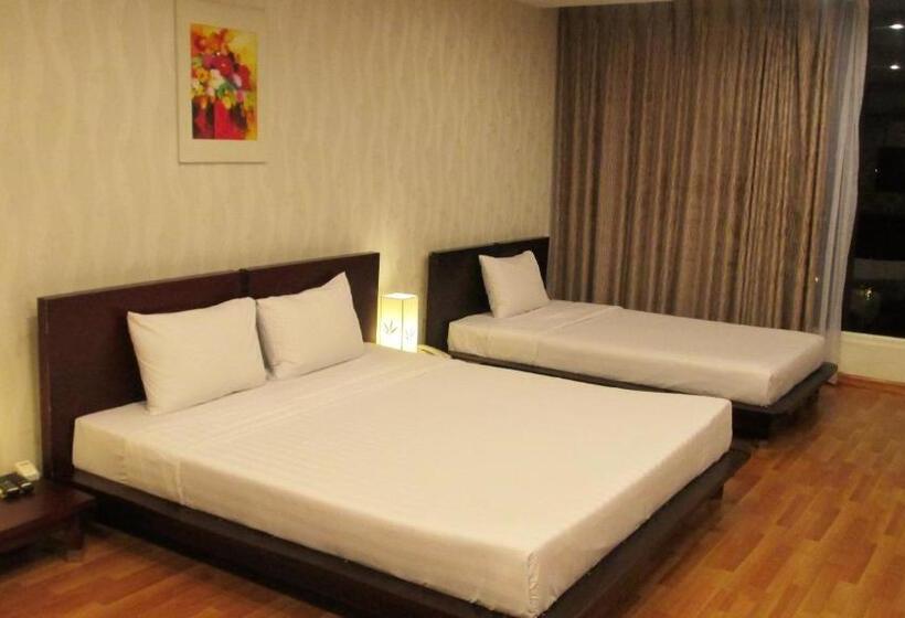 اتاق لوکس سه تخته, Kim Tho