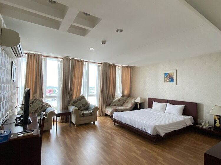 Deluxe room with river view, Kim Tho