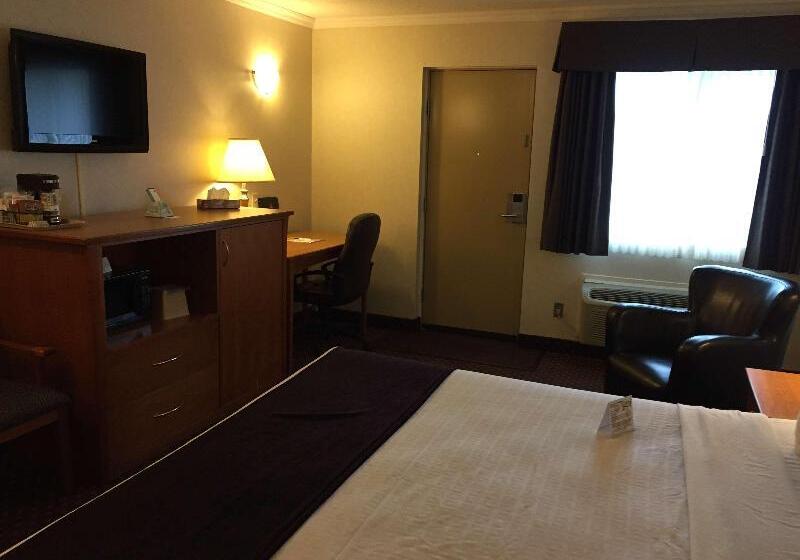 Deluxe room with river view, Kim Tho