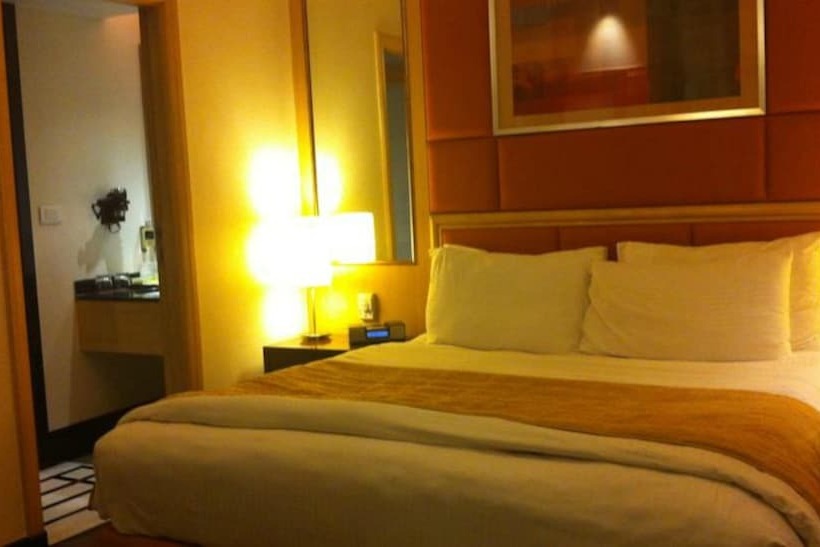 商务房间, Lemon Tree Premier,jaipur