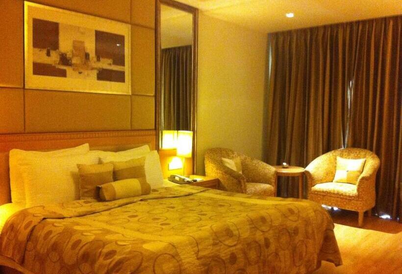 Номер Премиум, Lemon Tree Premier,jaipur