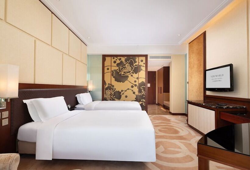 Номер Deluxe, New World Dalian