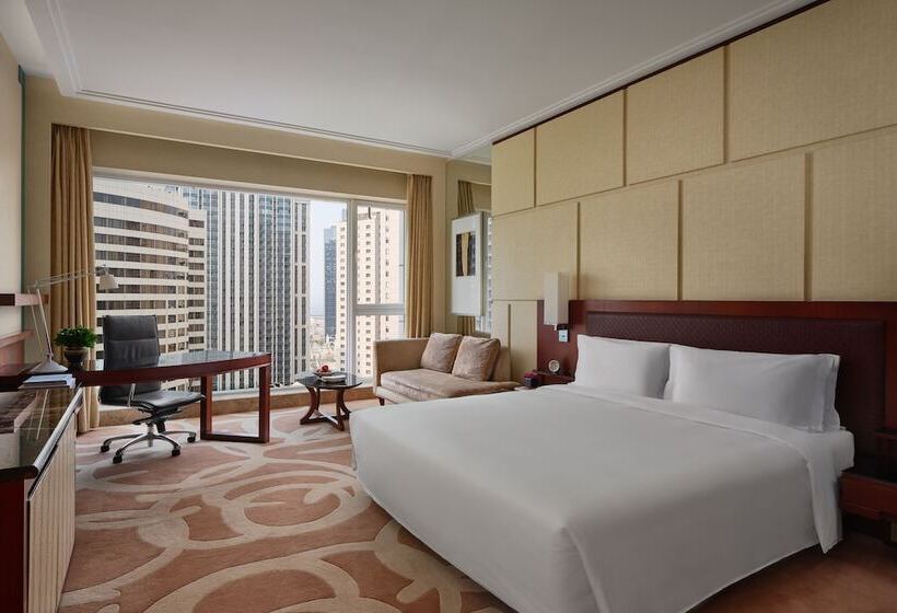 Номер Deluxe, New World Dalian