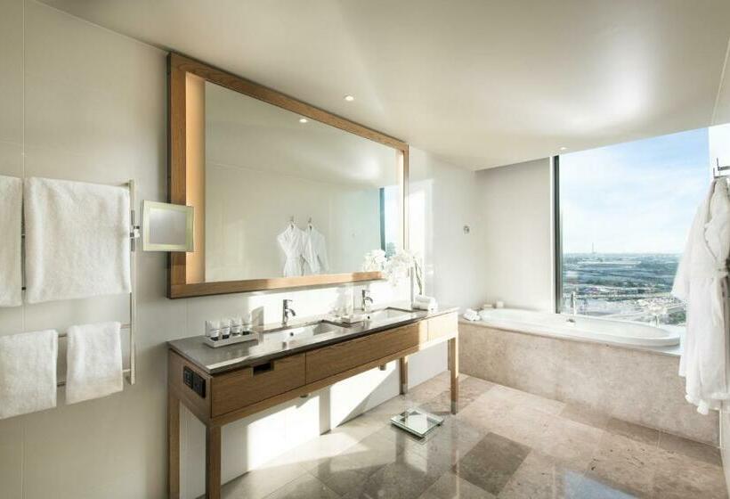 Suite Club, Pan Pacific Melbourne