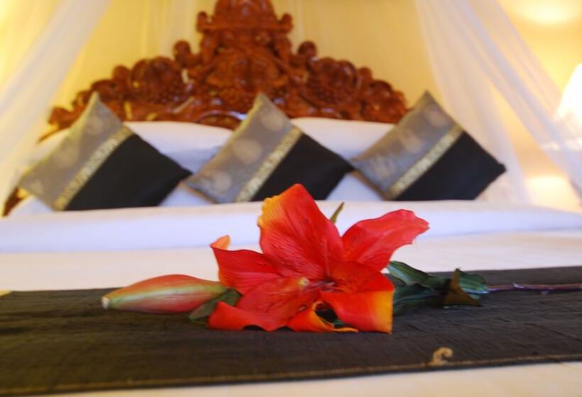 سوییت جونیور با بالکن, Shining Angkor Boutique