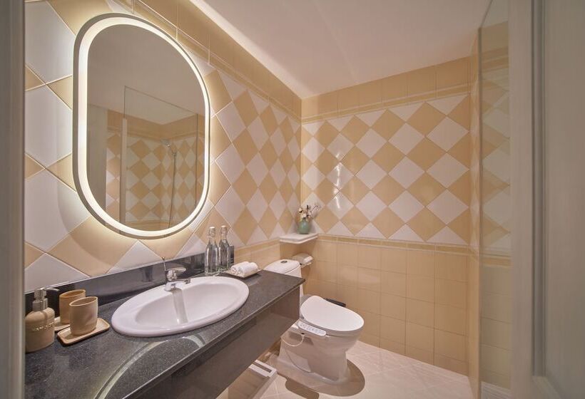 اتاق لوکس, Silverland Mây