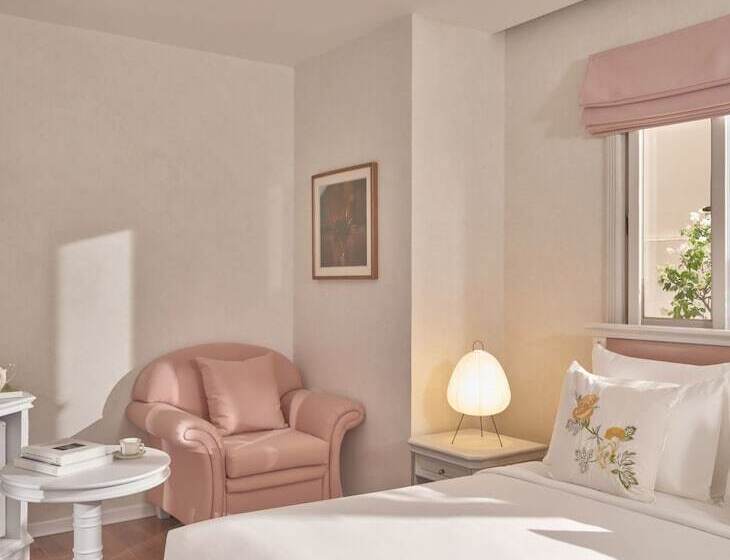 اتاق لوکس, Silverland Mây