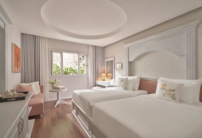 اتاق لوکس, Silverland Mây