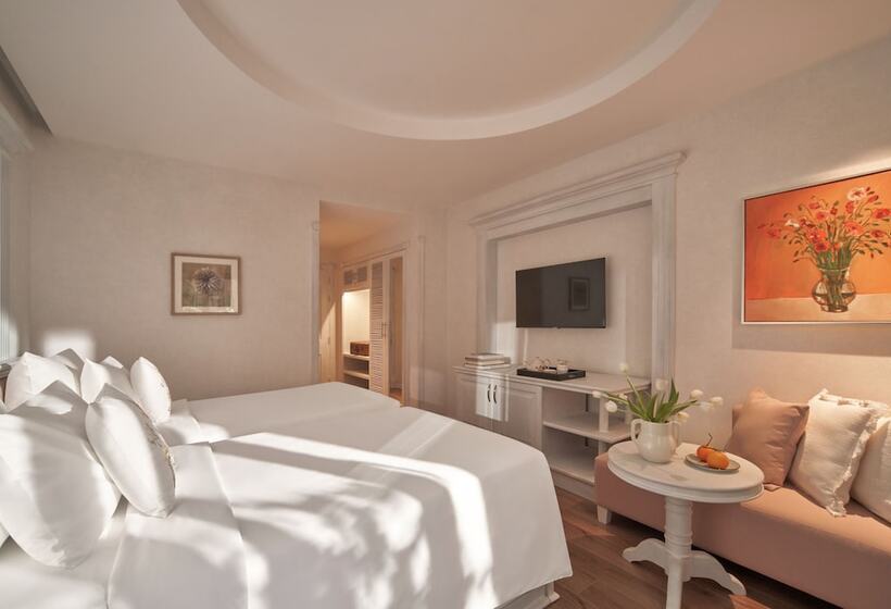 اتاق لوکس, Silverland Mây