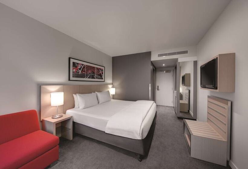Номер Стандарт, Travelodge Hotel Melbourne Docklands