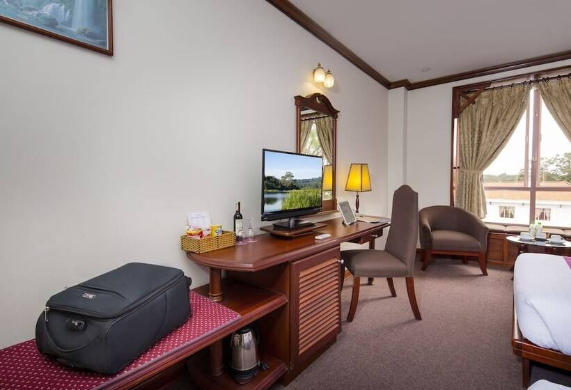 غرفة سوبيريور مطلة على المدينة, Ttc Hotel   Da Lat