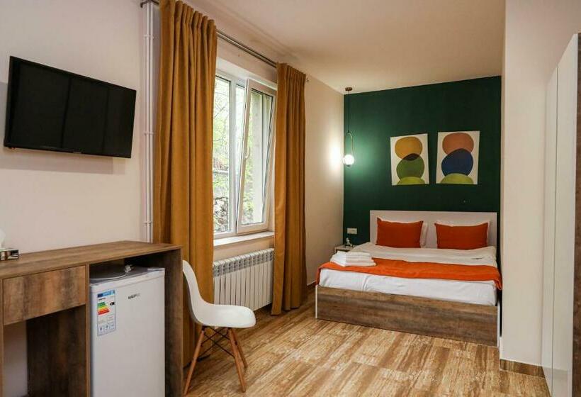 غرفة إقتصادية, Getap Resort Arzni