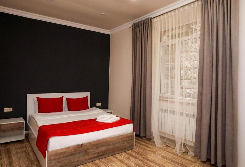 غرفة عائلية, Getap Resort Arzni