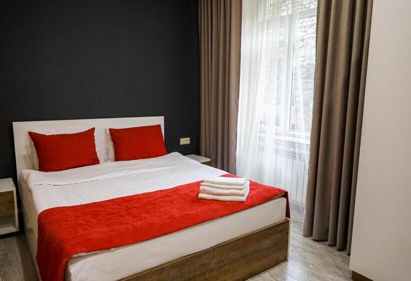 デラックスファミリールーム, Getap Resort Arzni