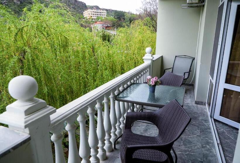 スイート, Getap Resort Arzni