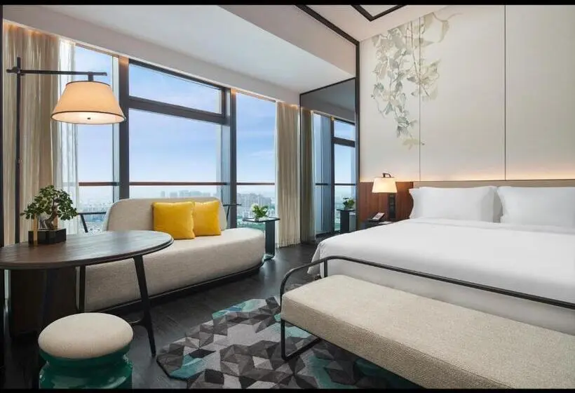キングサイズベッドのスタンダードルーム, Indigo Suzhou Grand Canal, An Ihg