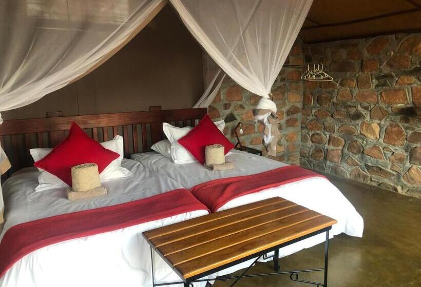 اتاق استاندارد با چشم‌انداز کوهستان, Little Sossus Lodge